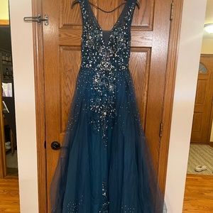 Luxuries Hand Beaded Dark Blue mermaid evening prom gown
